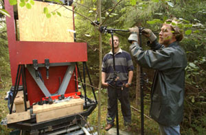 Through the forest on flexible rails.  Photo by Odd Geir Sæther.