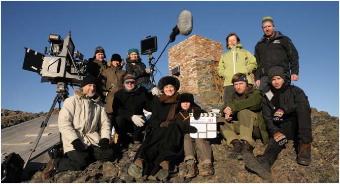 Opptak på Haldde oktober 2010. Bak fra venstre Olav, Karoline, Kristin, Siri, Sven. Foran Morten, Kommer, Marianne, Sigurd, Bård, Even.