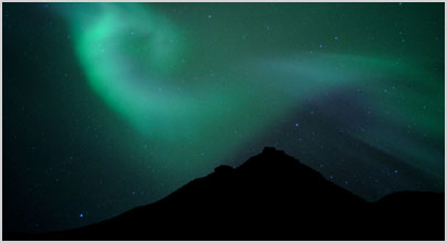 Foto av Haldde og nordlys &copy; Camera Magica / Morten Skallerud